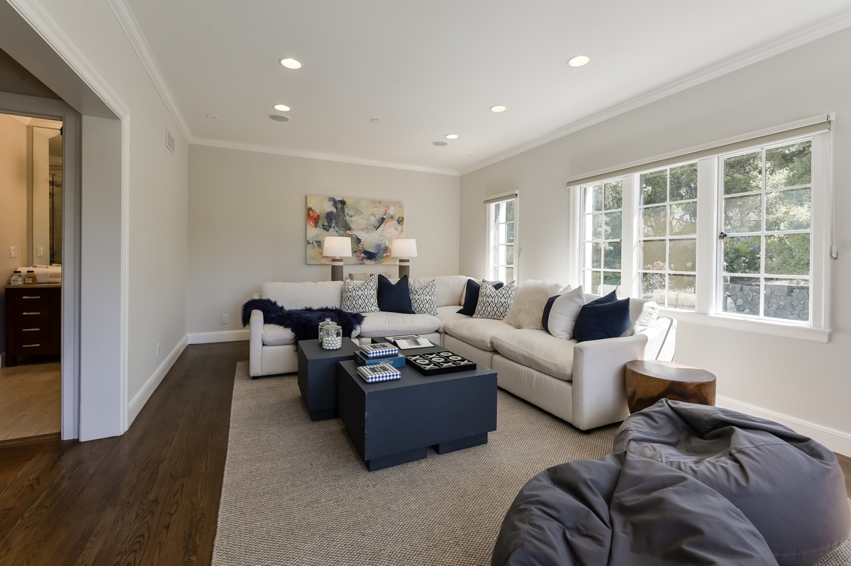 3080 Ralston Avenue Image #2276