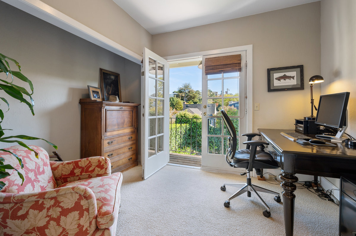 15 W Poplar Avenue is a stunning 5 bedroom home in San Mateo Park