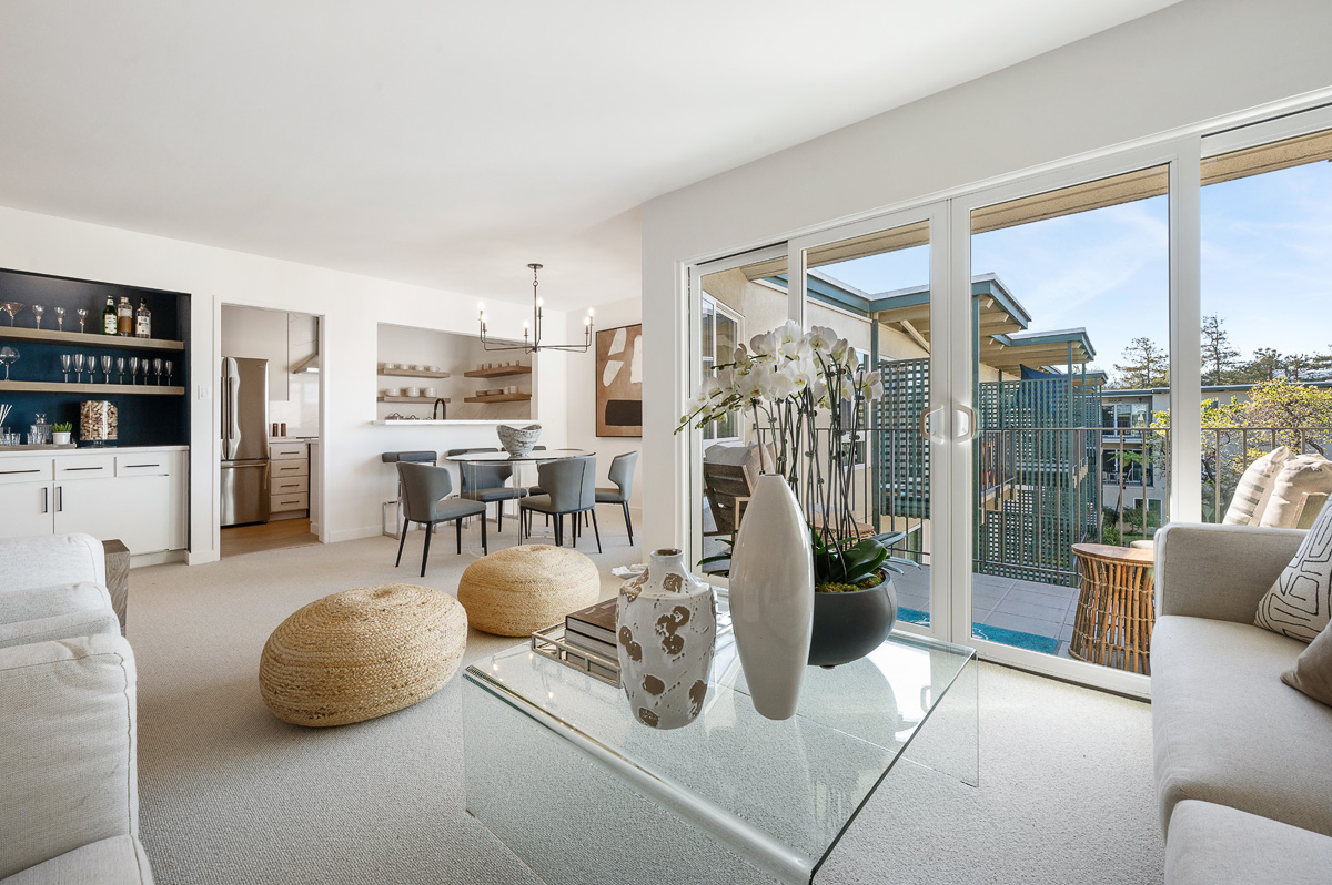 930 Peninsula #405 is a 2 bd, 2ba condo, listed by The Sharp Group, a luxury real estate group that serves Hillsborough, San Mateo, Burlingame and the Peninsula. 