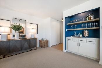 930 Peninsula #405 is a 2 bd, 2ba condo, listed by The Sharp Group, a luxury real estate group that serves Hillsborough, San Mateo, Burlingame and the Peninsula. 