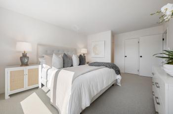 930 Peninsula #405 is a 2 bd, 2ba condo, listed by The Sharp Group, a luxury real estate group that serves Hillsborough, San Mateo, Burlingame and the Peninsula. 