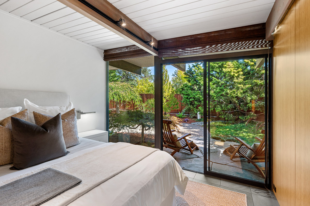 1547 Tarrytown Street is a stunning and sophisticated 4 bedroom Eichler home in the San Mateo Highlands neighborhood