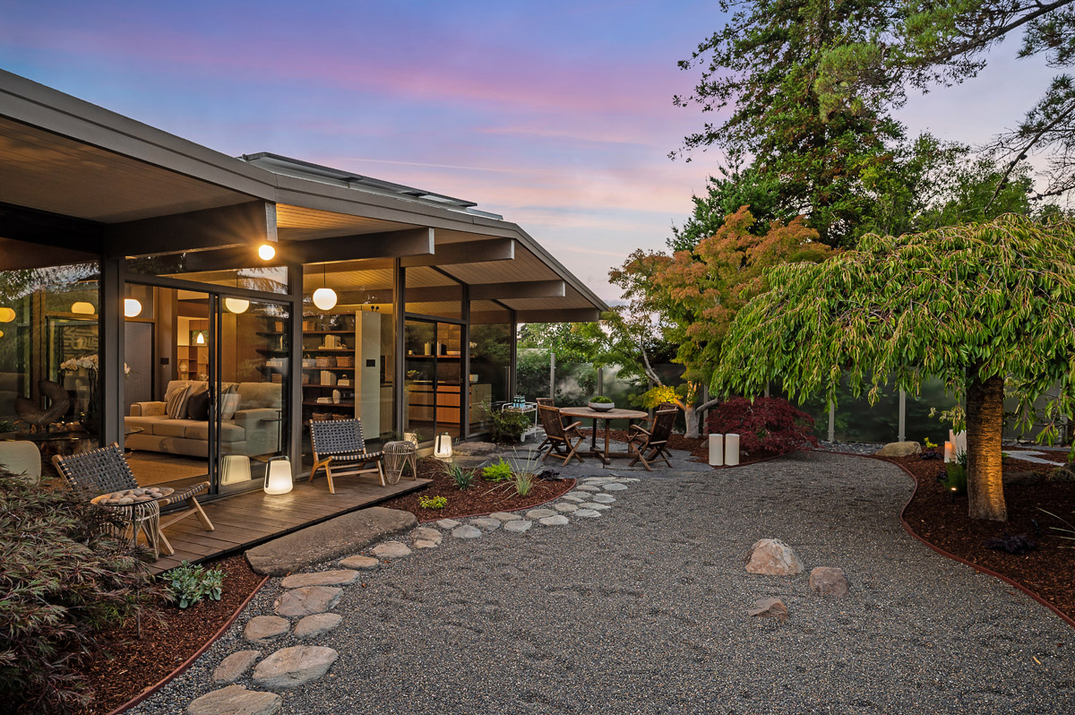 1547 Tarrytown Street is a stunning and sophisticated 4 bedroom Eichler home in the San Mateo Highlands neighborhood