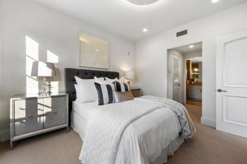 141 West 3rd Avenue is an immaculate 1 bedroom condo in the heart of San Mateo's Baywood Neighborhood