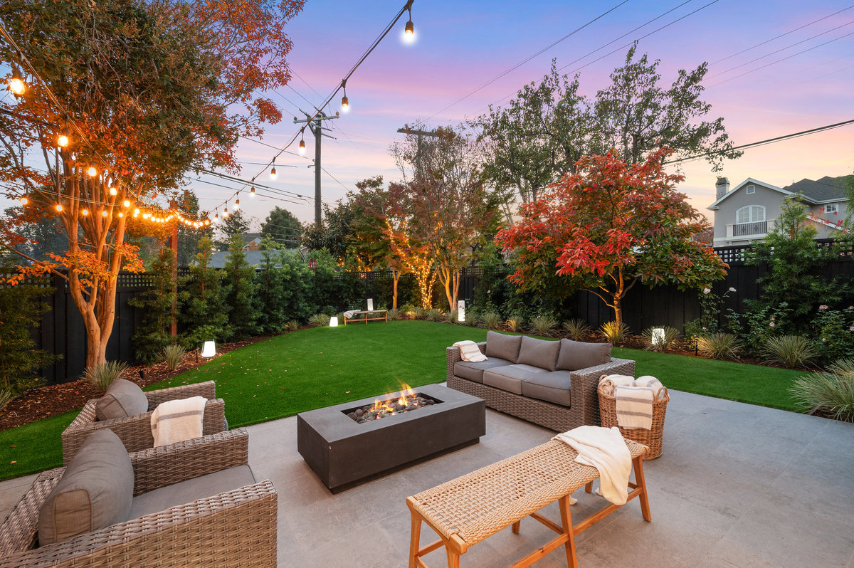 1585 Cypress Avenue is an extensively remodeled 5 bedroom home with a Junior Accessory Dwelling Unit located in the heart of Burlingame