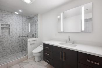 555 Laurel Ave #509 is a remodeled 2 bedroom, 2 bathroom condo