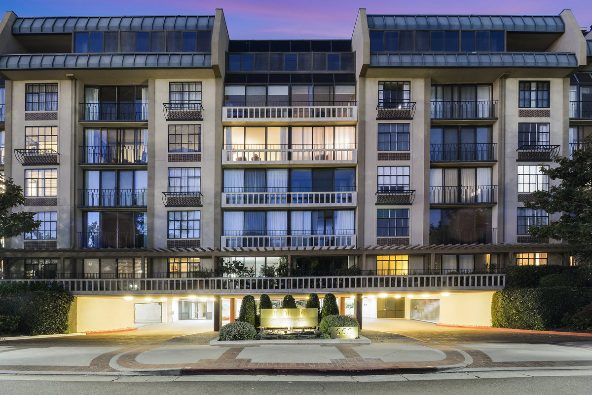 555 Laurel Ave #509 555 Laurel Ave #509 is a remodeled 2 bedroom, 2 bathroom condo