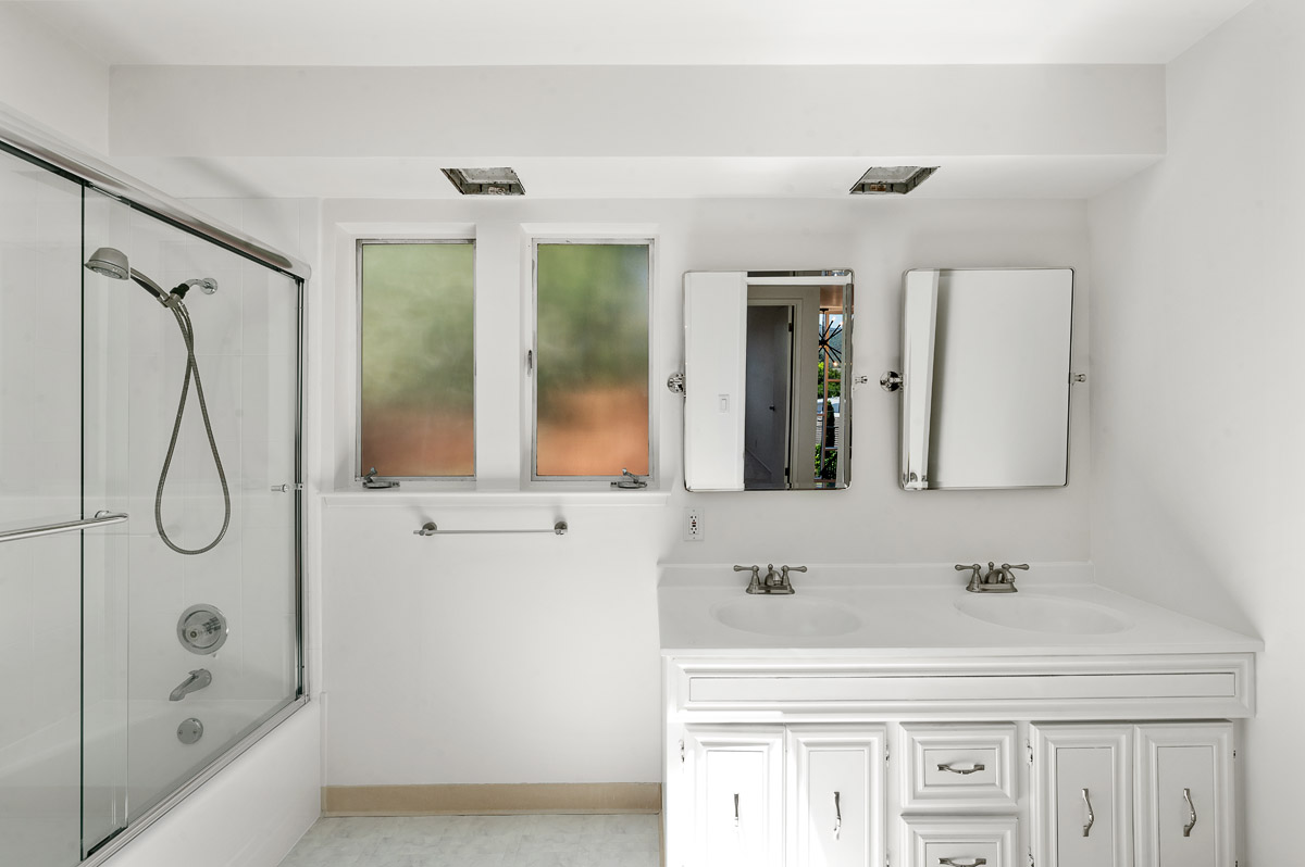 2514 Lincoln Avenue is a 4 bedroom house in Belmont with stunning views, available for lease