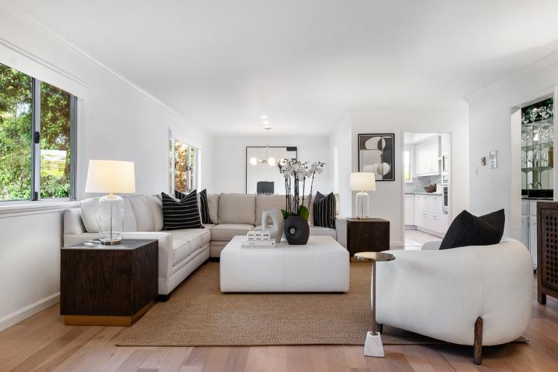 1121 Douglas Avenue #301, Burlingame Photo
