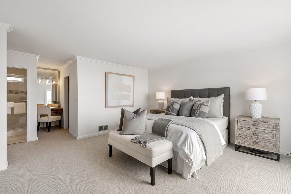 435 Farallon Avenue is an expansive home in Pacifica with stunning ocean views